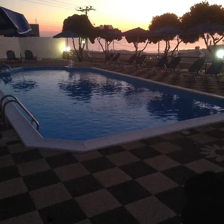 Romantic Hotel