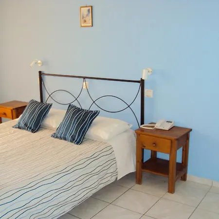Romantic Hotel