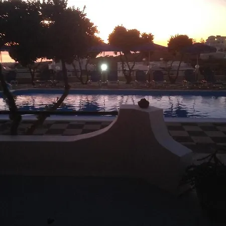 Romantic Hotel 3*